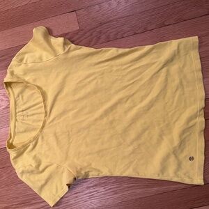 Lilly Pulitzer yellow stretchy tee